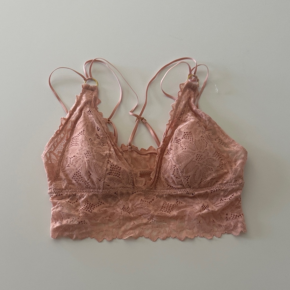 NWOT Aerie Lace Bralette in Pink with gold ring details